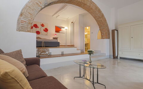 Ambra 651: Mobilia, Tavolo, Divano, Legna, Interior Design, Costruzione, Architettura, Comfort, Pavimento, Soggiorno