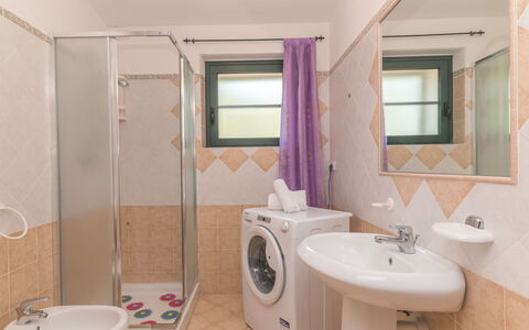 Stazzu Mendola: Specchio, Rubinetto, Idraulico Fixture, Lavandino Del Bagno, Lavello, Proprietà, Viola, Costruzione, Prodotto, Bagno