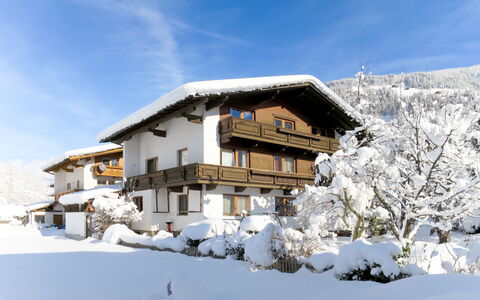 Klocker: Neve, Inverno, Casa, Casa, Proprietà, Cielo, Montagna, Hill Station, Congelamento, Catena Montuosa