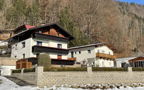 Fill: Pianta, Costruzione, Finestra, Montagna, Casa, Neve, Cielo, Albero, Paesaggio Naturale, Pendenza