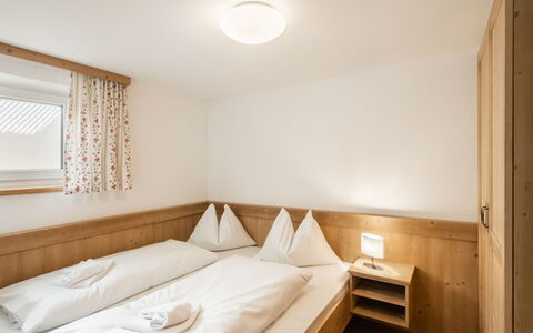 Gnadenalm: Mobilia, Bianca, Costruzione, Comfort, Legna, Illuminazione, Finestra, Interior Design, Pavimentazione