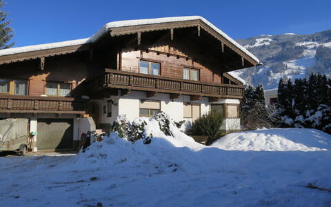 Josef: Cielo, Neve, Proprietà, Pianta, Montagna, Finestra, Costruzione, Pendenza, Casa, Albero