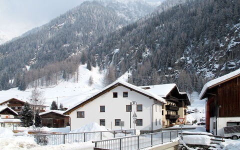 Gaugg: Neve, Inverno, Montagna, Paesino Di Montagna, Geografia Montane, Hill Station, Proprietà, Catena Montuosa, Casa, Alpi