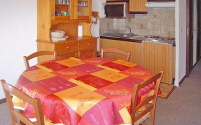 Alloggio:&nbsp;Veronica, Anna Maria Et Corina (Chl167) 651.3