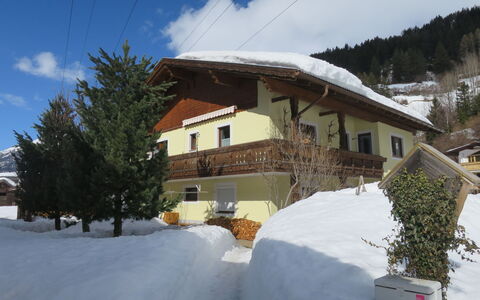 Faulhaber: Cielo, Nube, Costruzione, Neve, Finestra, Pianta, Pendenza, Casa, Albero, Villetta
