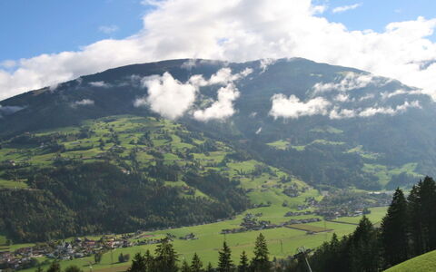 Gangerhof: Nube, Cielo, Montagna, Ecoregione, Pianta, Paesaggio Naturale, Albero, Pendenza, Vegetazione, Luce Del Sole