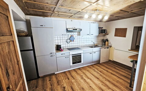 Apart 14: Legna, Mobilia, Casa, Pavimento, Soffitto, Cucina, Camera, Latifoglie, Color Legno, Controsoffitto