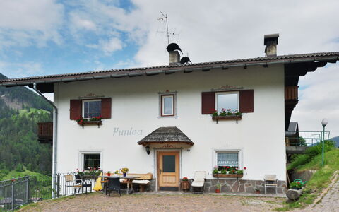 Puntea: Proprietà, Casa, Costruzione, Villetta, Area Rurale, Immobiliare, Tetto, Agriturismo, Architettura, Facciata
