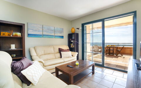 Altea 763: Camera, Proprietà, Mobilia, Interior Design, Soggiorno, Costruzione, Giallo, Immobiliare, Casa, Camera Da Letto