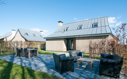 Oesterdam Resort: Proprietà, Casa, Casa, Zona Residenziale, Tetto, Costruzione, Immobiliare, Architettura, Erba, Backyard