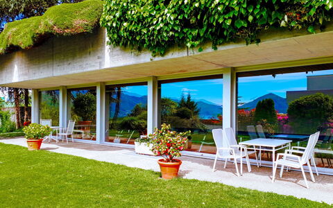 Vista Panorama: Proprietà, Erba, Casa, Costruzione, Immobiliare, Tavolo, Prato, Backyard, Casa, Cortile