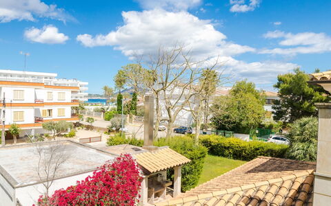 Los Girasoles: Proprietà, Immobiliare, Zona Residenziale, Costruzione, Giorno, Casa, Casa, Cielo, Albero, Nube
