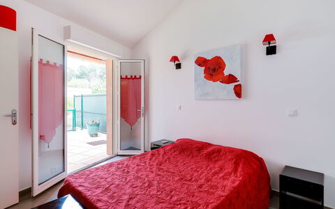 Villa Robinson: Camera Da Letto, Camera, Rosso, Proprietà, Mobilia, Interior Design, Letto, Lenzuolo, Casa, Parete
