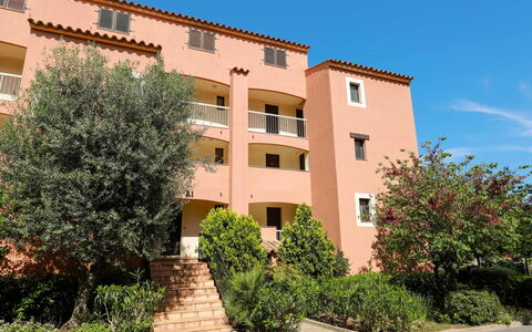 Saint-Raphaël 712: Proprietà, Zona Residenziale, Costruzione, Quartiere, Appartamento, Casa, Architettura, Immobiliare, Casa, Cittadina