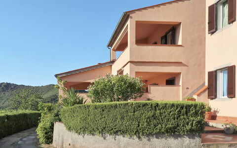 Nisportino 601: Proprietà, Casa, Immobiliare, Zona Residenziale, Costruzione, Casa, Architettura, Appartamento, Quartiere, Facciata