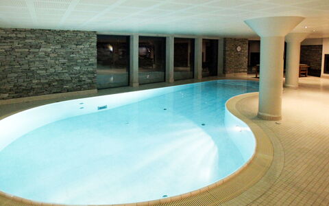 Havsdalsgrenda: Acqua, Proprietà, Costruzione, Azzurro, Piscina, Interior Design, Architettura, Pavimento, Tempo Libero, Aqua