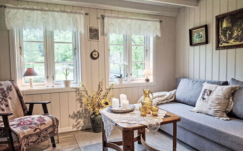 Nedregård: Mobilia, Interior Design, Legna, Pavimentazione, Pavimento, Illuminazione, Casa, Camera, Soggiorno, Divano