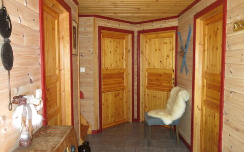 Troll: Proprietà, Legna, Porta, Interior Design, Pavimento, Parete, Pavimentazione, Latifoglie, Immobiliare