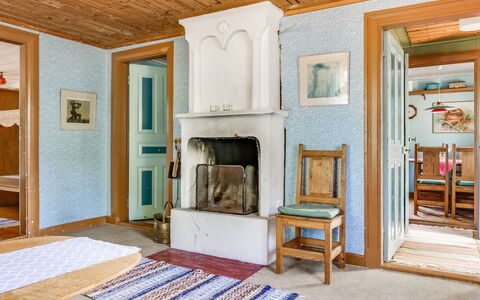 Ebbabolet: Cornice, Proprietà, Azzurro, Legna, Interior Design, Pavimentazione, Architettura, Pavimento, Soggiorno, Parete