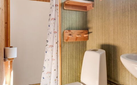 Ebbabolet: Proprietà, Idraulico Fixture, Costruzione, Bagno, Legna, Interior Design, Pavimento, Pavimentazione, Linea