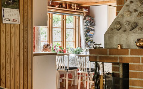 Röshult: Mobilia, Proprietà, Finestra, Costruzione, Legna, Interior Design, Sedia, Pianta Della Casa, Tavolo, Pianta