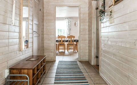 Erikstorp 143: Legna, Interior Design, Pavimentazione, Sala, Pavimento, Latifoglie, Immobiliare, Costruzione, Banco