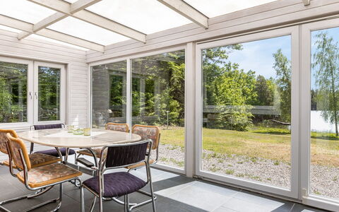 Erikstorp 145: Tavolo, Pianta, Mobilia, Proprietà, Sedia, Shade, Costruzione, Legna, Interior Design