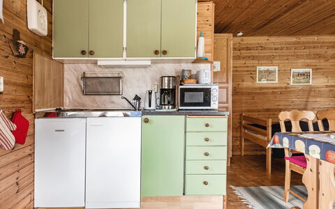 Tingsmåla: Cabinetry, Proprietà, Costruzione, Mobilia, Controsoffitto, Lavandino Della Cucina, Lavello, Legna, Cucina, Cucina Stufa