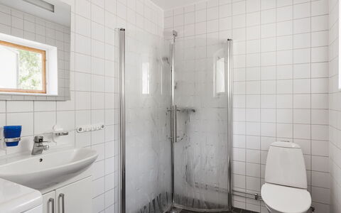 Lindby Pärlan: Proprietà, Idraulico Fixture, Bianca, Specchio, Lavello, Bagno, Nero, Costruzione, Viola