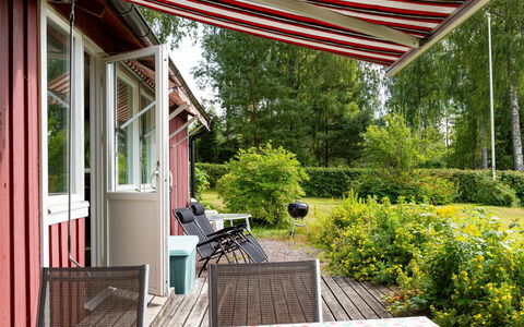 Gapern: Pianta, Proprietà, Shade, Illuminazione, Costruzione, Architettura, Albero, Interior Design, Erba, Portico