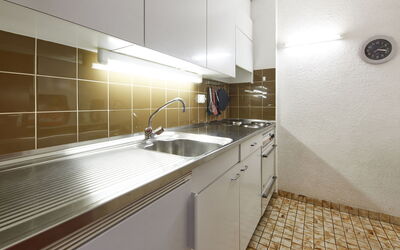 Arzinol 305 644.52: Rubinetto, Cabinetry, Controsoffitto, Idraulico Fixture, Lavello, Lavandino Della Cucina, Cucina, Legna, Interior Design, Costruzione