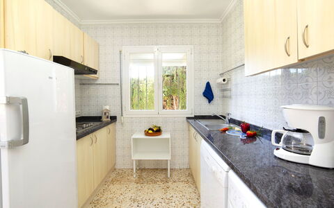 Alma: Proprietà, Camera, Cucina, Cabinetry, Interior Design, Costruzione, Controsoffitto, Mobilia, Casa, Pavimento