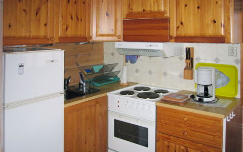 Slåttenes: Cabinetry, Controsoffitto, Proprietà, Elettrodomestico Da Cucina, Cucina, Stufa A Gas, Cucina Stufa, Costruzione, Legna, Elettrodomestico