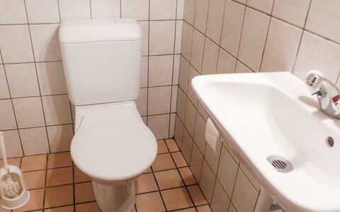 Champery 602: Marrone, Proprietà, Fotografia, Rubinetto, Idraulico Fixture, Bagno, Nero, Viola, Lavello