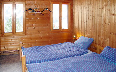 Champery 602: Costruzione, Finestra, Proprietà, Mobilia, Legna, Comfort, Casa, Illuminazione, Pavimento, Shade