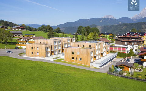 Schladming 40: Cielo, Costruzione, Proprietà, Pianta, Nube, Paesaggio Naturale, Albero, Lotto, Montagna, Finestra