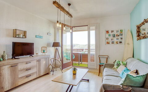 La Sableyre: Proprietà, Mobilia, Cabinetry, Verde, Tavolo, Costruzione, Legna, Pavimentazione, Casa, Interior Design