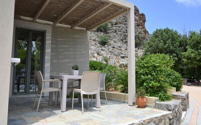 Tessera 5.4: Acqua, Cielo, Nube, Risorse Idriche, Montagna, Azzurro, Blu, Costiera E Morfologie Oceanic, Torre