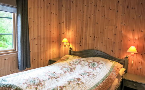Skafjellstoga: Mobilia, Costruzione, Finestra, Comfort, Tessile, Legna, Illuminazione, Telaio Del Letto, Interior Design, Lampada