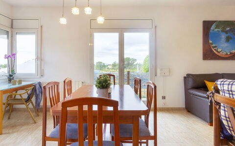 Cap Roig: Camera, Proprietà, Mobilia, Sala Da Pranzo, Costruzione, Tavolo, Interior Design, Pavimento, Immobiliare, Casa