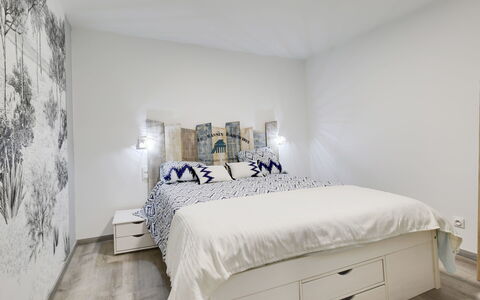 Terre et Mer: Mobilia, Proprietà, Costruzione, Cabinetry, Comfort, Legna, Letto, Interior Design, Telaio Del Letto