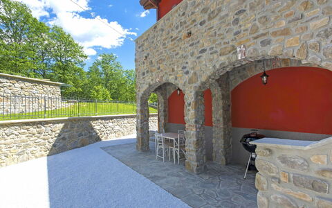Agr. Castello della Mugazzena: Proprietà, Costruzione, Parete, Casa, Immobiliare, Camera, Architettura, Estate, Albero, Muro ​​Di Pietra