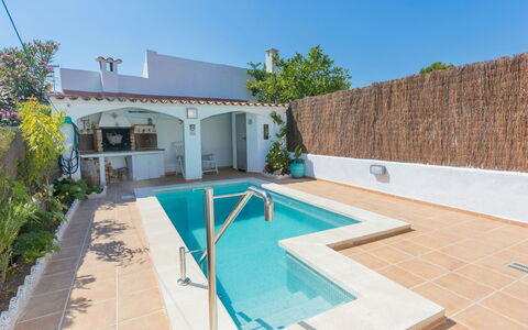 Remedios: Proprietà, Casa, Piscina, Immobiliare, Costruzione, Casa, Zona Residenziale, Architettura, Villa, Estate