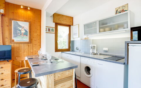 Le Sarto: Proprietà, Camera, Mobilia, Cucina, Controsoffitto, Costruzione, Cabinetry, Interior Design, Casa, Immobiliare