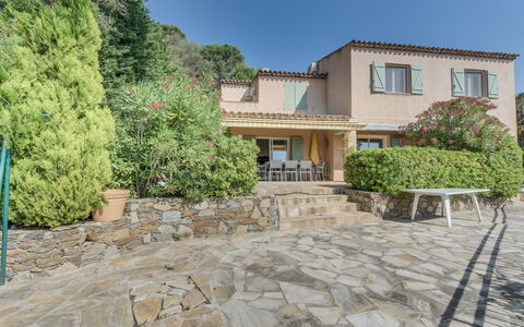 La Colle du Turc: Proprietà, Casa, Immobiliare, Costruzione, Casa, Estate, Zona Residenziale, Architettura, Parete, Albero