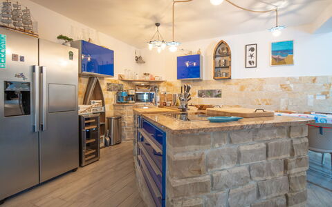 Lea Lana: Costruzione, Cabinetry, Controsoffitto, Cucina, Legna, Illuminazione, Interior Design, Casa, Pavimento, Pavimentazione
