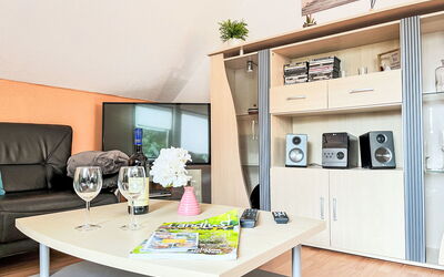 Alloggio:&nbsp;Sternberg 225 200.38