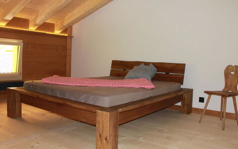 Alphaus Hasler: Mobilia, Costruzione, Comfort, Legna, Telaio Del Letto, Letto, Pavimento, Shade, Pavimentazione, Rettangolo