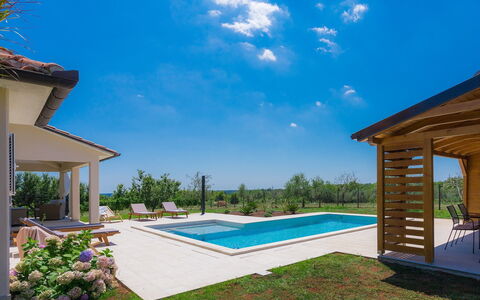 Eugen: Nube, Pianta, Cielo, Costruzione, Blu, Azzurro, Natura, Shade, Albero, Piscina