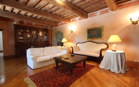 Villa Venanzo: Camera, Proprietà, Costruzione, Mobilia, Interior Design, Soffitto, Soggiorno, Pavimento In Legno, Pavimento, Latifoglie
